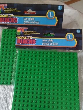 Make-It Blocks (2) Green Base Plates - Compatible Building Base 5x5 Inches